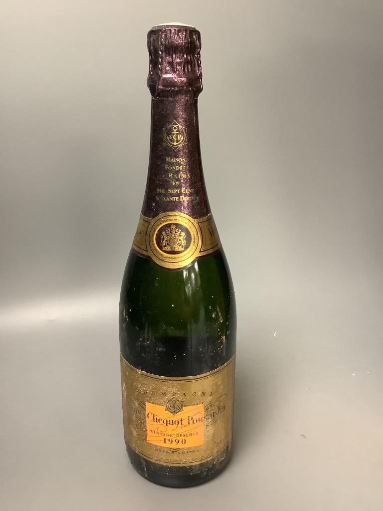 A Vintage champagne 1990 Veuve Cliquot